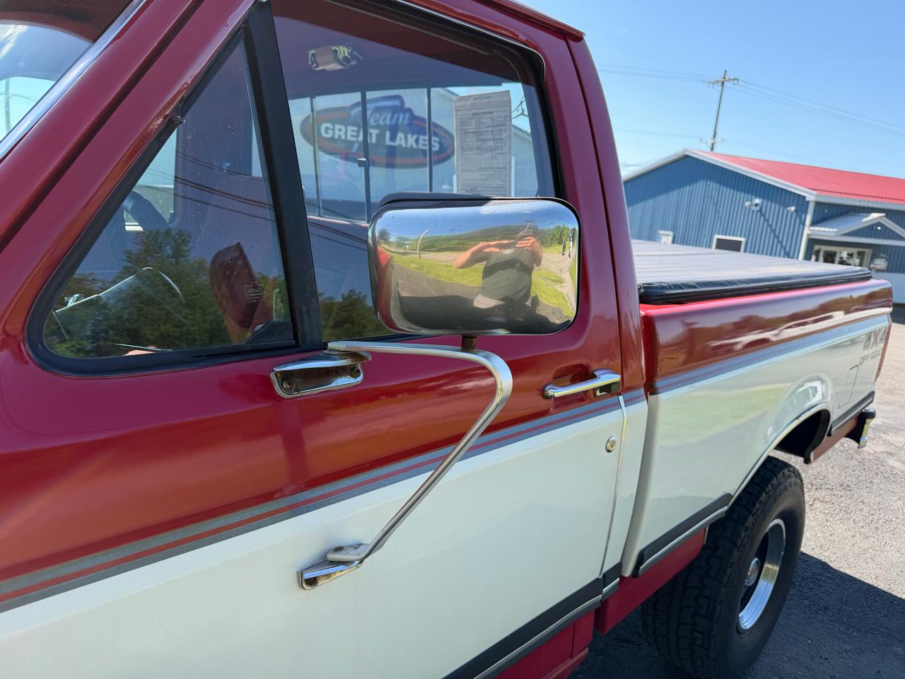 Ford F-150 Styleside 117" WB 4WD 1991