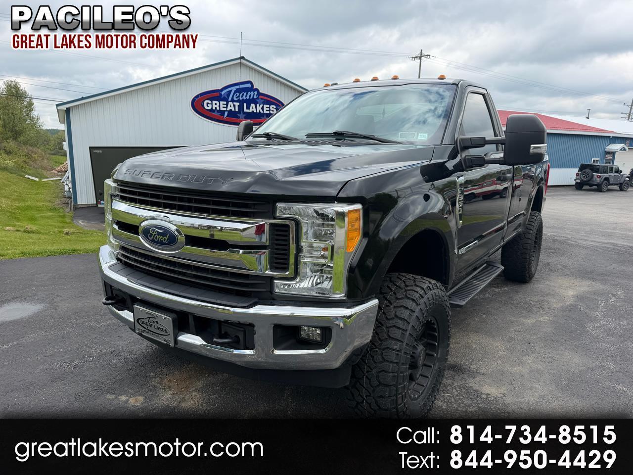 2017 Ford Super Duty F-350 SRW XLT 4WD Reg Cab 8' Box