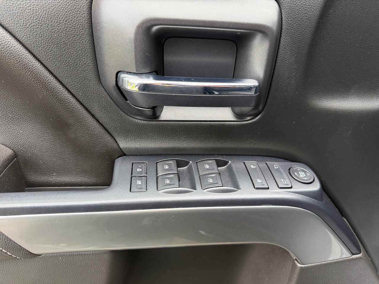 Chevrolet Silverado 1500 4WD Crew Cab 153.0" LT w/1LT 2017