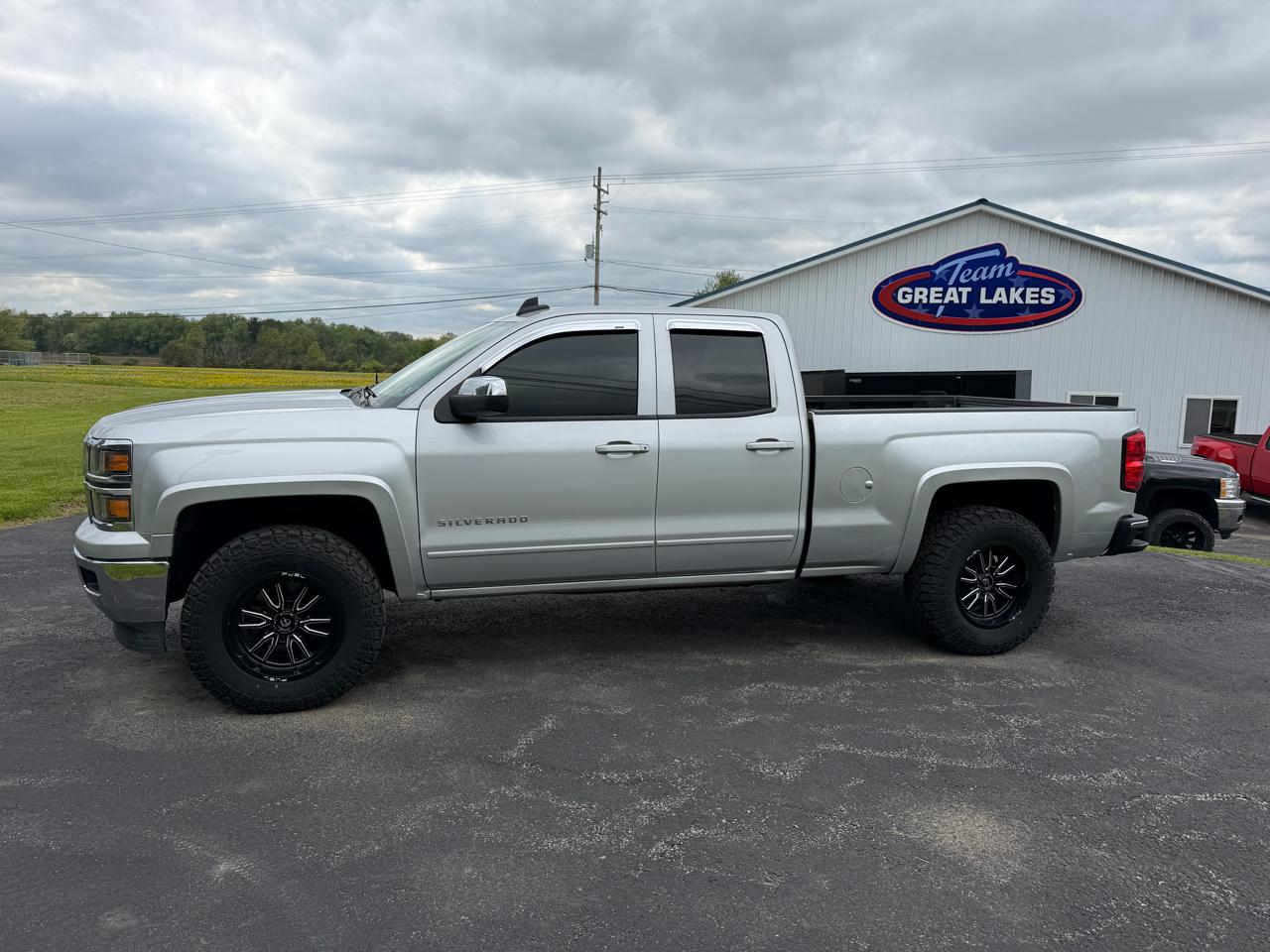 Chevrolet Silverado 1500 4WD Double Cab 143.5" LT w/1LT 2015