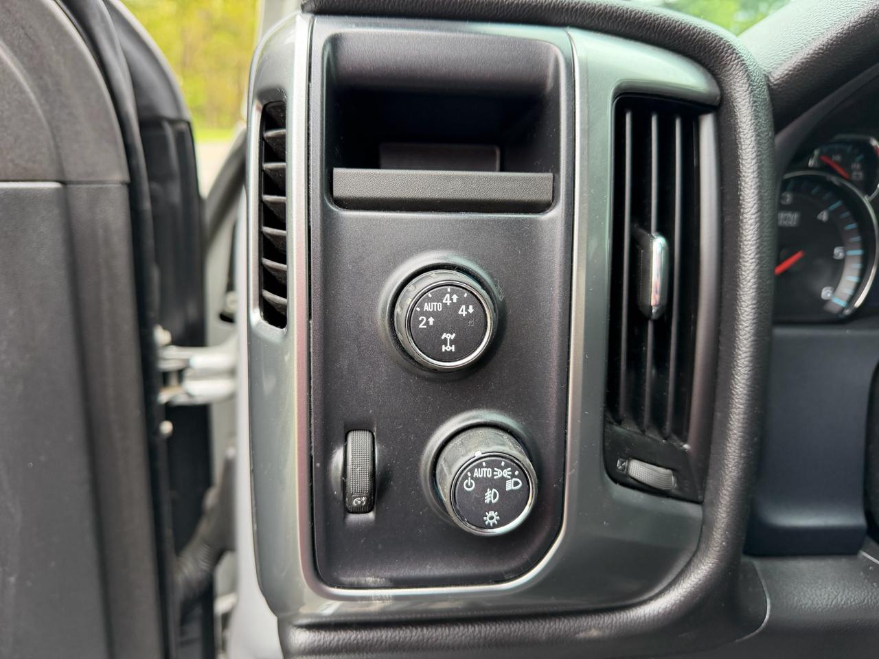 Chevrolet Silverado 1500 4WD Double Cab 143.5" LT w/1LT 2015