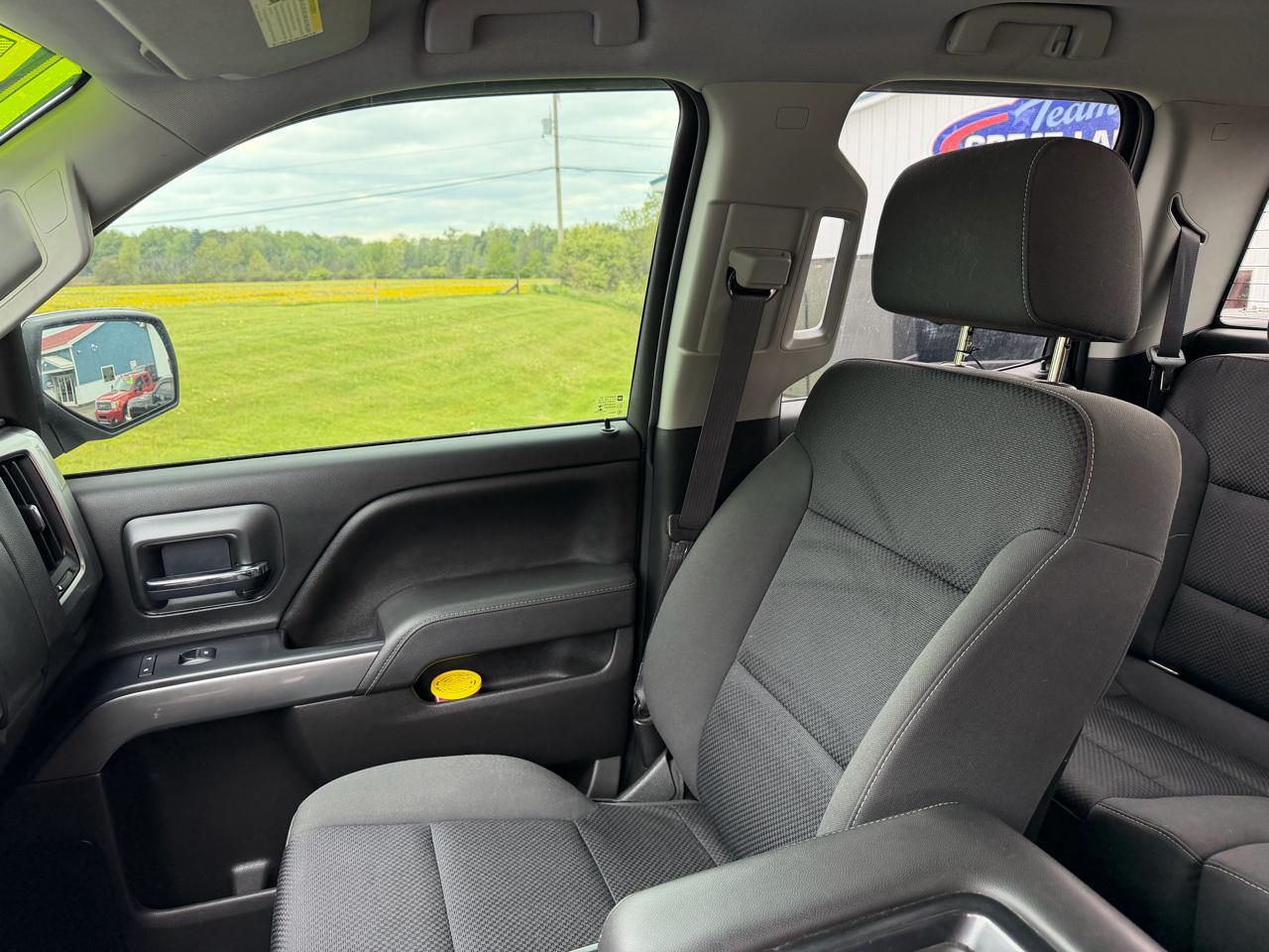 Chevrolet Silverado 1500 4WD Double Cab 143.5" LT w/1LT 2015