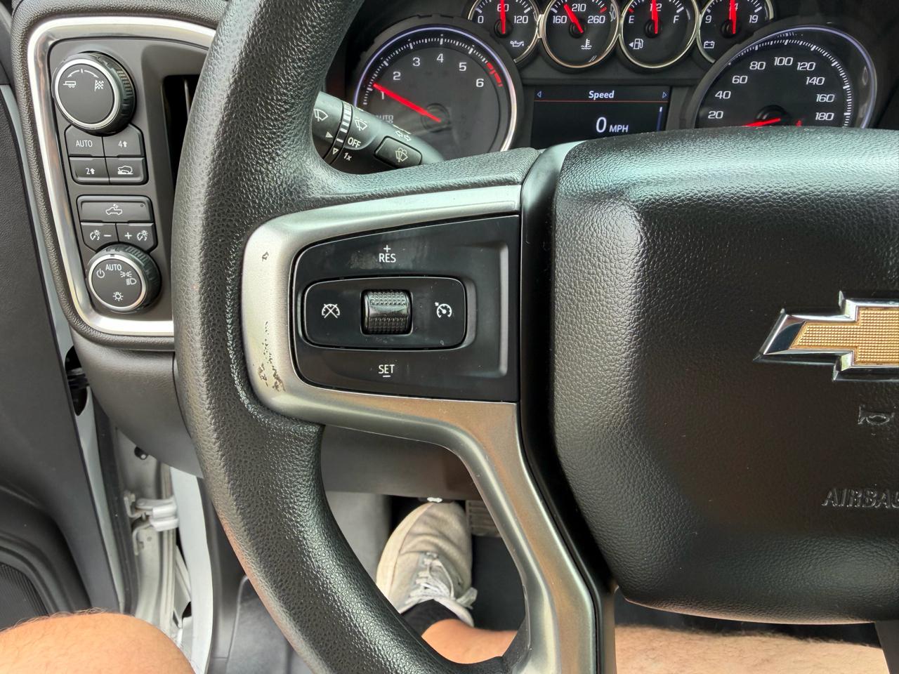 Chevrolet Silverado 1500 4WD Crew Cab 147" LT 2019