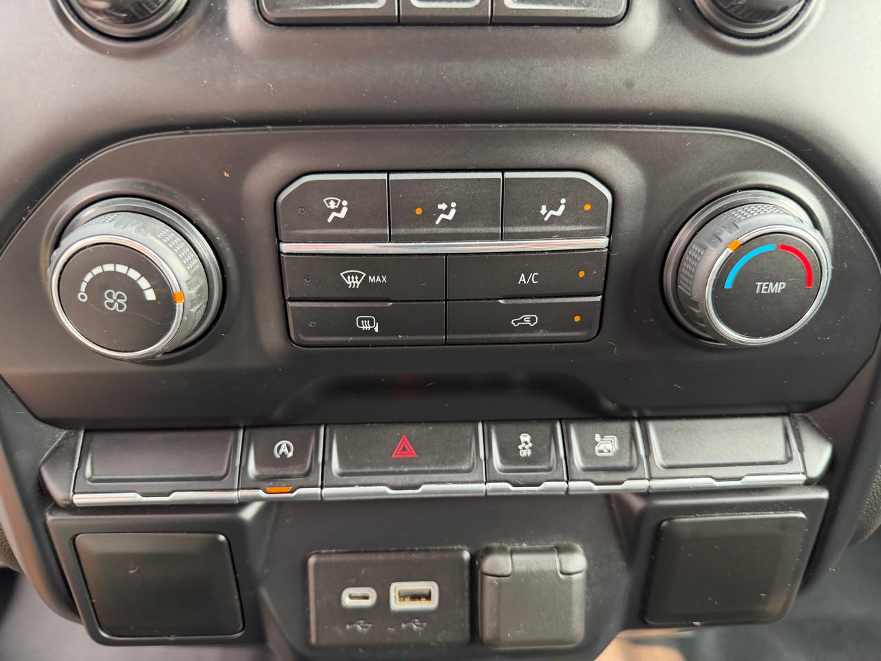 Chevrolet Silverado 1500 4WD Crew Cab 147" LT 2019