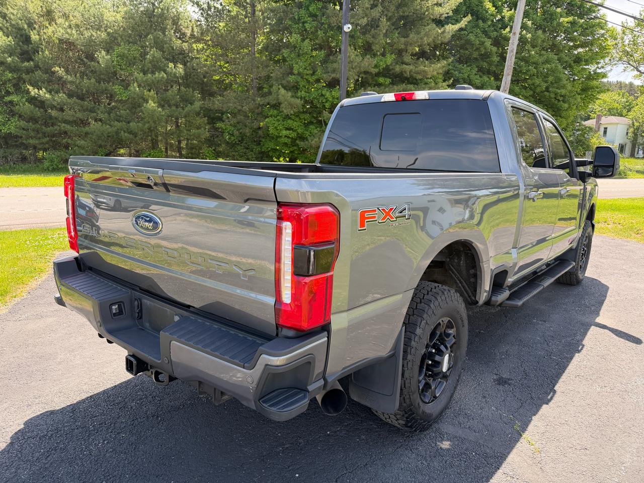 Ford Super Duty F-250 SRW 4WD Crew Cab 156" XLT 2023