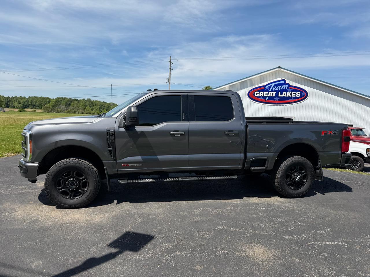 Ford Super Duty F-250 SRW 4WD Crew Cab 156" XLT 2023