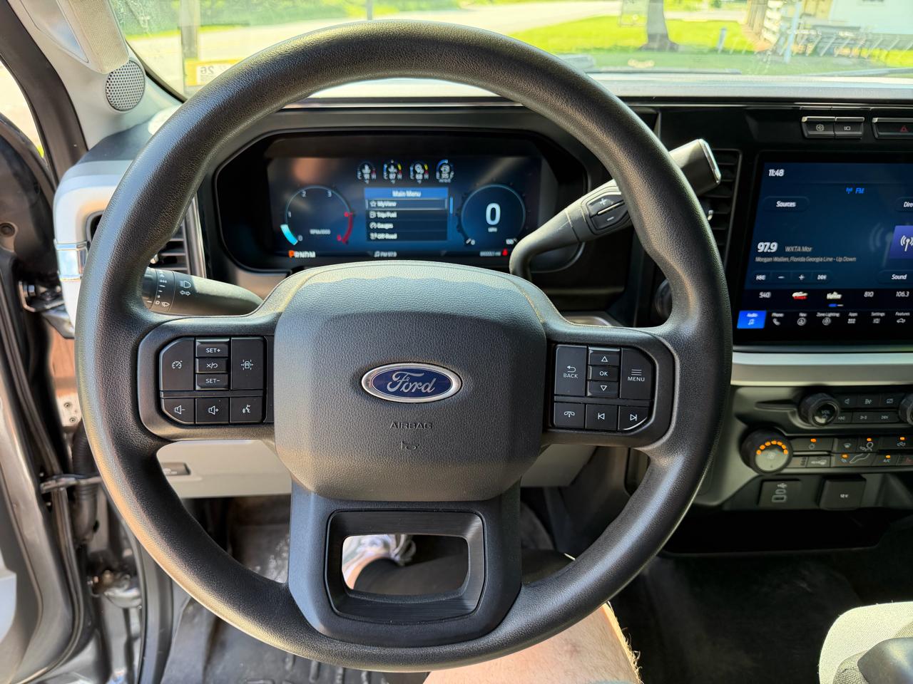 Ford Super Duty F-250 SRW 4WD Crew Cab 156" XLT 2023