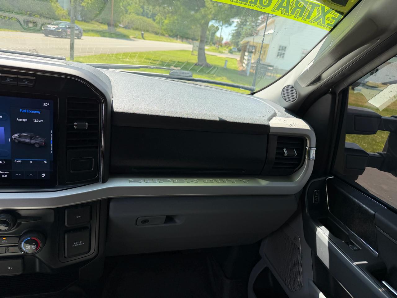 Ford Super Duty F-250 SRW 4WD Crew Cab 156" XLT 2023