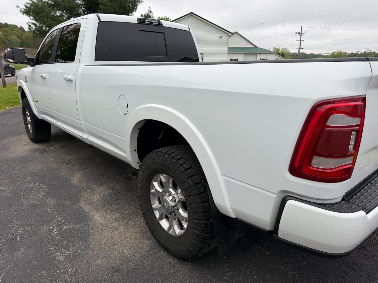 RAM 3500 Laramie 4x4 Crew Cab 8' Box 2021