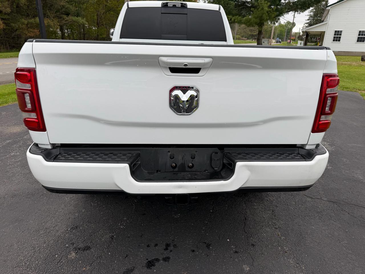 RAM 3500 Laramie 4x4 Crew Cab 8' Box 2021