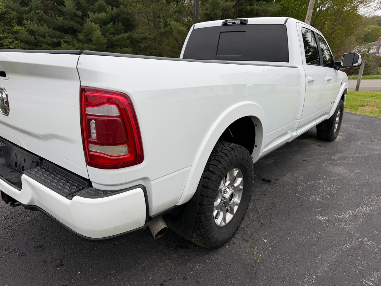 RAM 3500 Laramie 4x4 Crew Cab 8' Box 2021