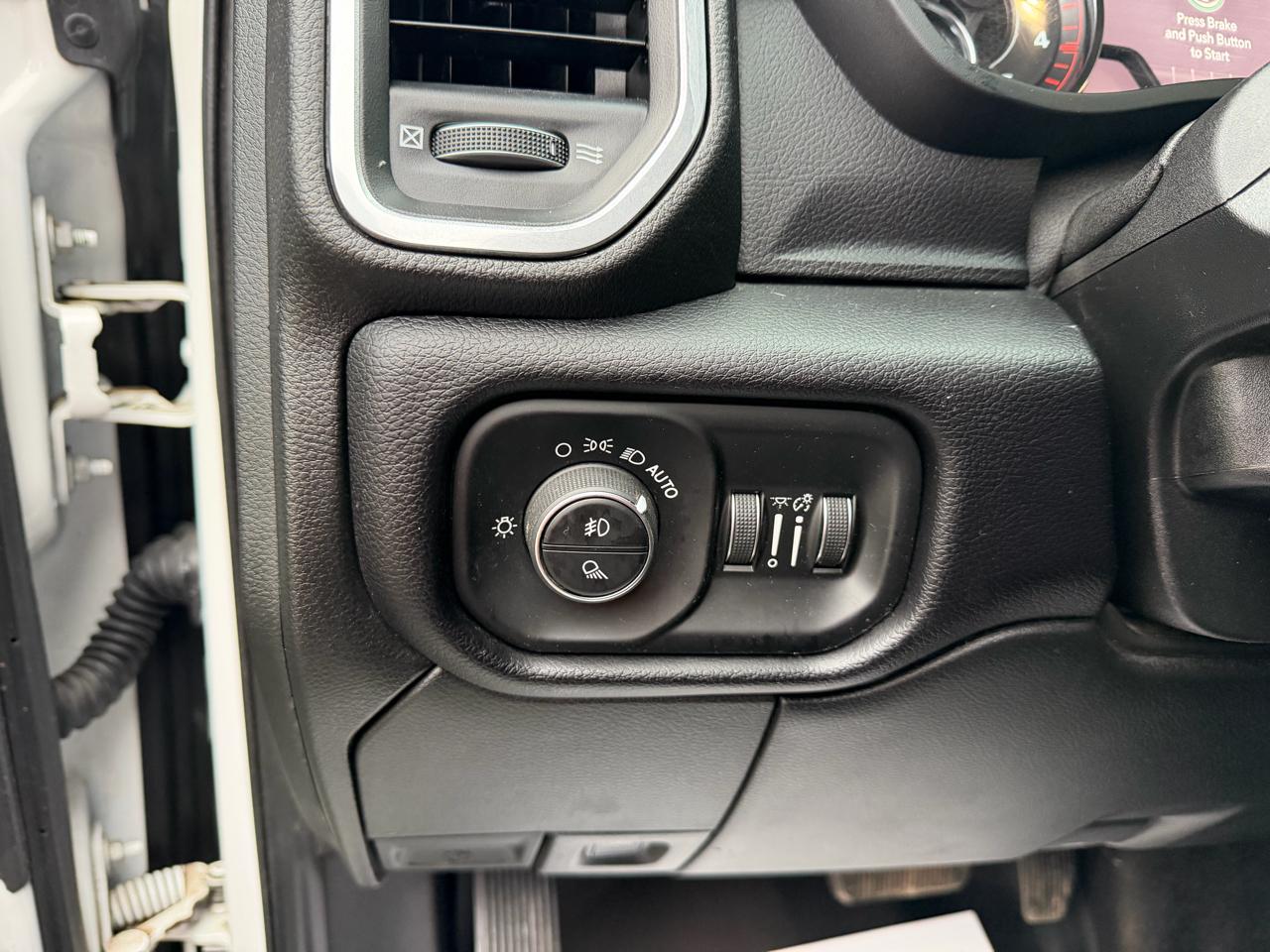 RAM 3500 Laramie 4x4 Crew Cab 8' Box 2021