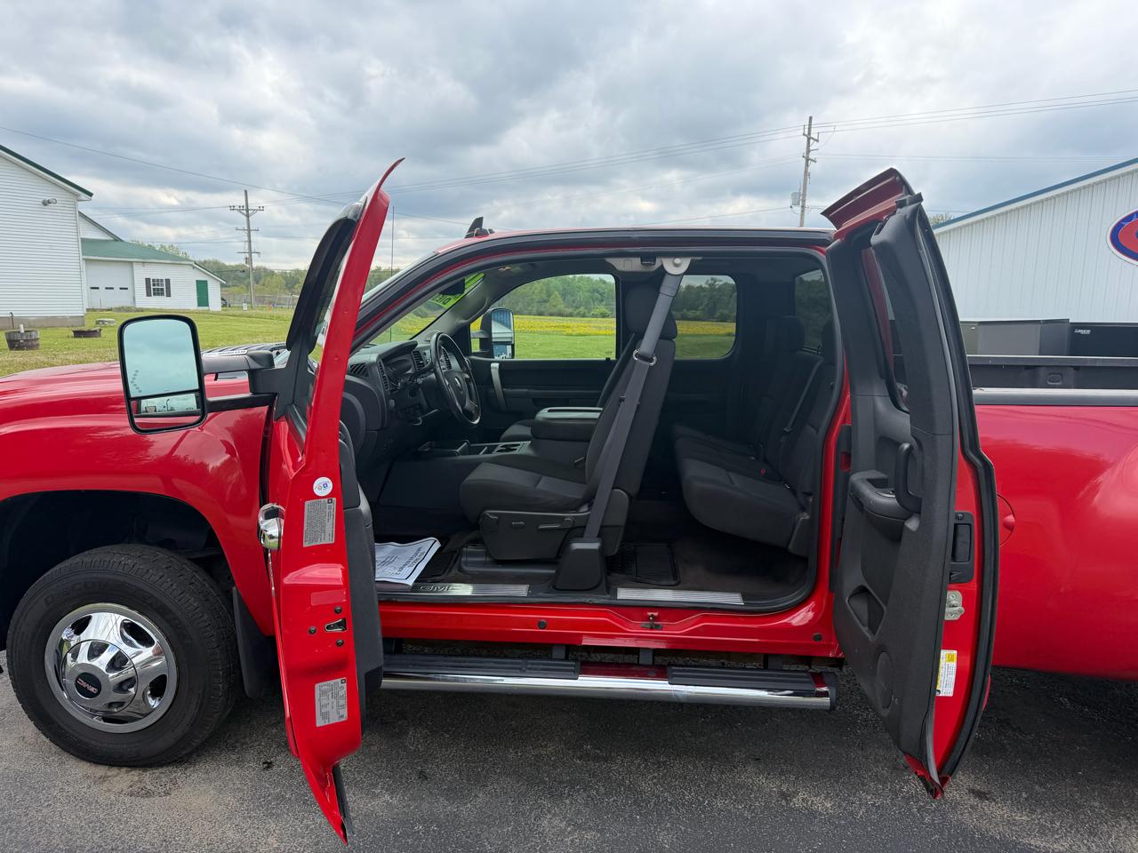 GMC Sierra 3500HD 4WD Ext Cab 158.2" DRW SLE 2011