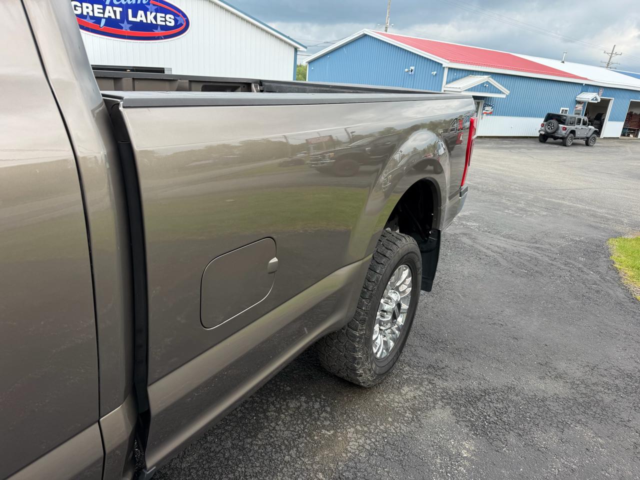 Ford Super Duty F-250 SRW XLT 4WD SuperCab 8' Box 2022