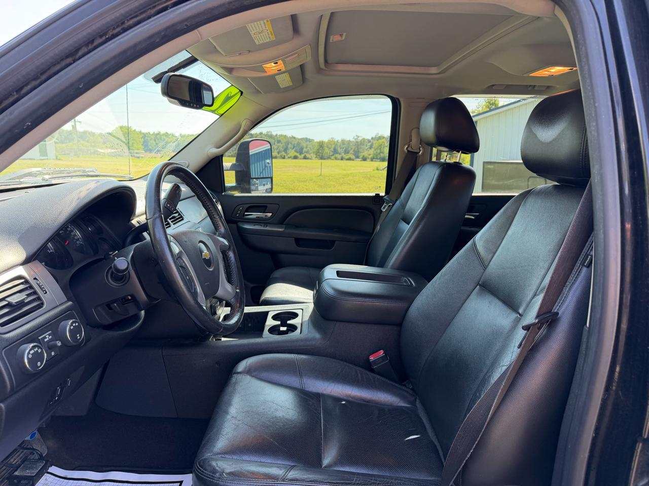 Chevrolet Silverado 2500HD 4WD Crew Cab 153.7" LTZ 2012