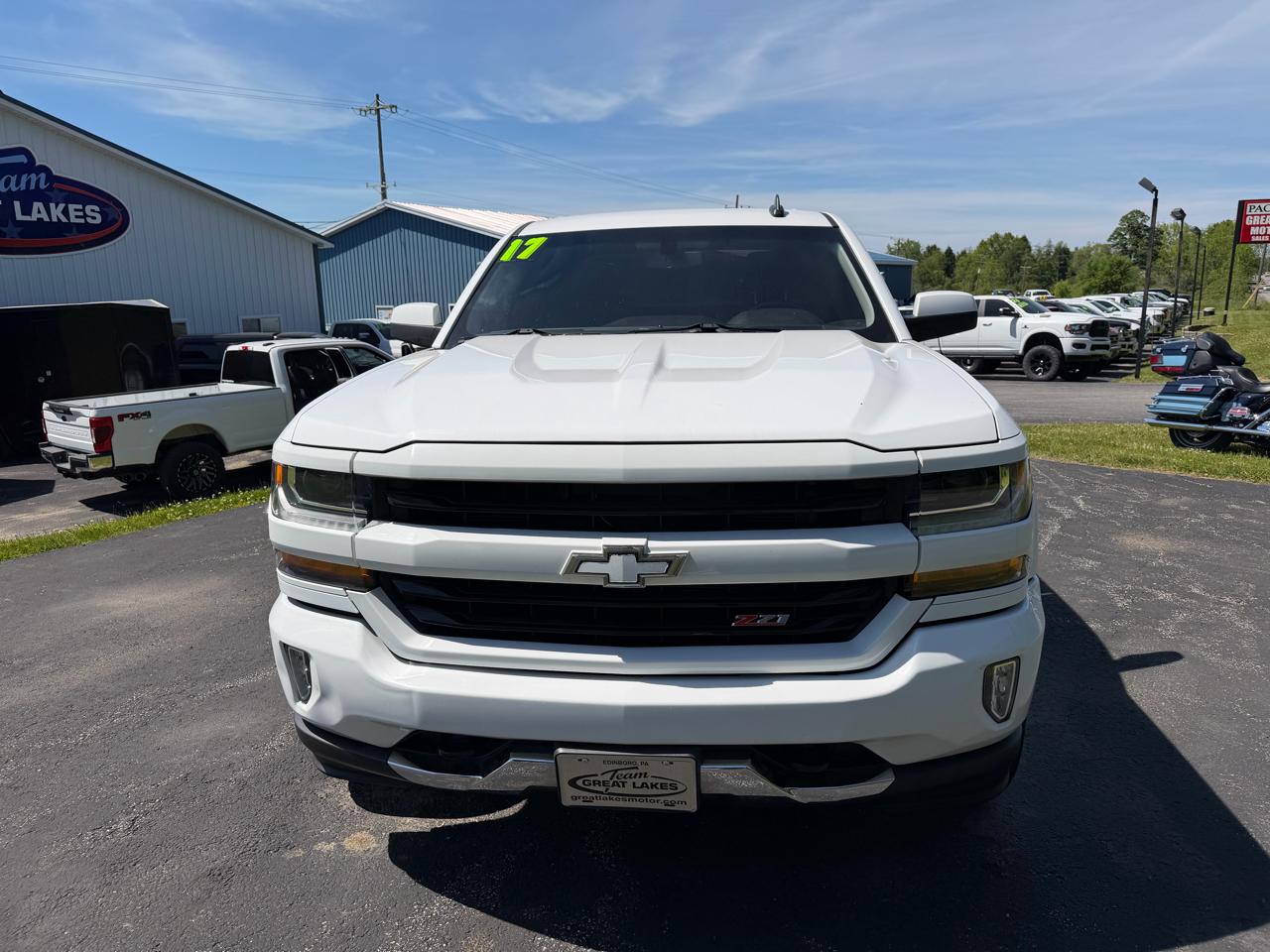 Chevrolet Silverado 1500 4WD Crew Cab 143.5" LT w/2LT 2017