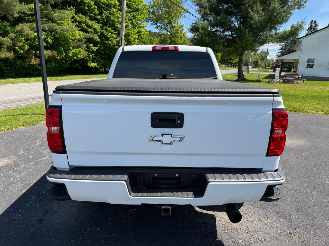 Chevrolet Silverado 1500 4WD Crew Cab 143.5" LT w/2LT 2017