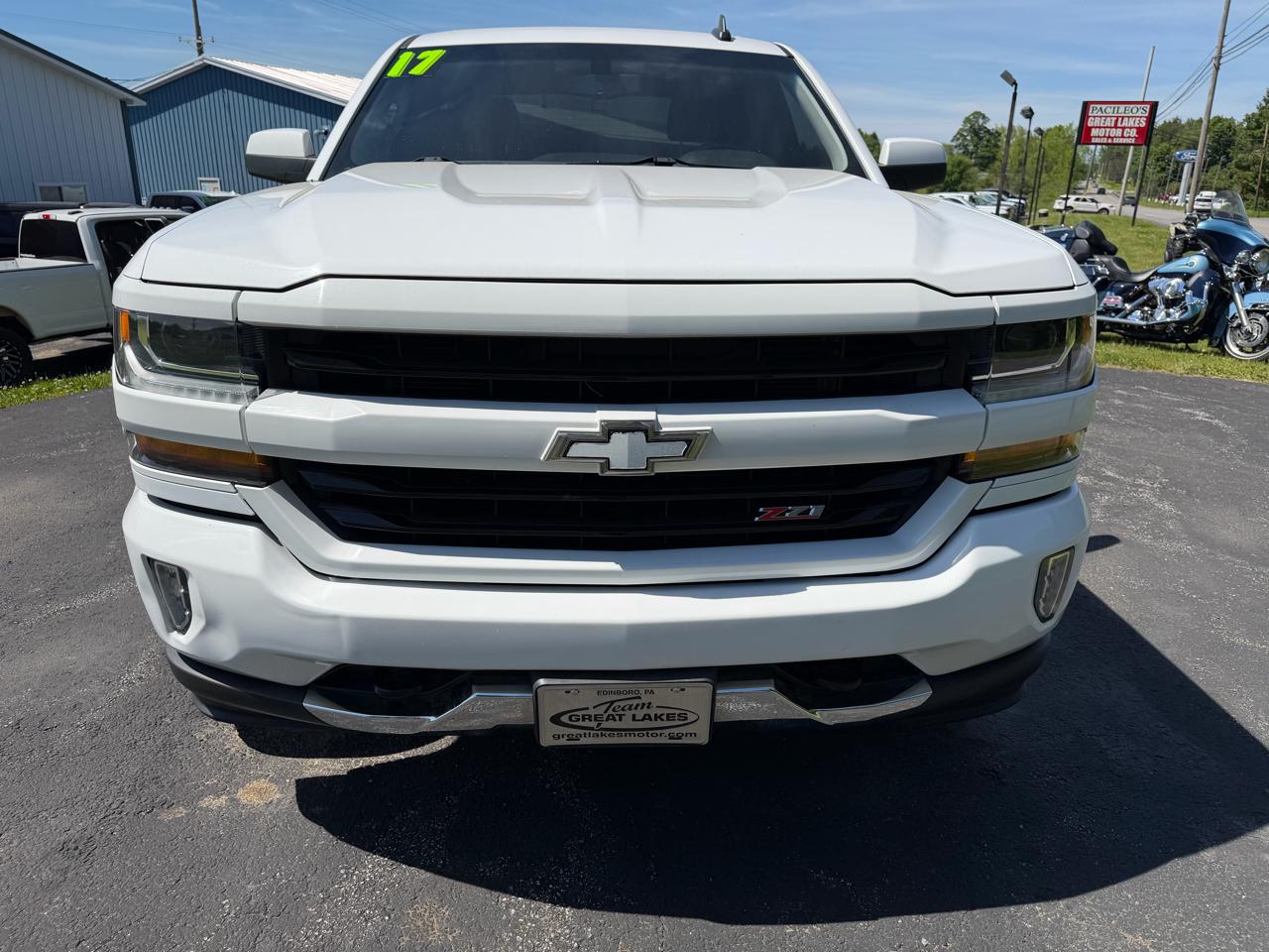 Chevrolet Silverado 1500 4WD Crew Cab 143.5" LT w/2LT 2017