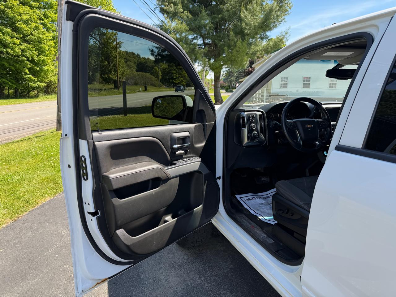 Chevrolet Silverado 1500 4WD Crew Cab 143.5" LT w/2LT 2017