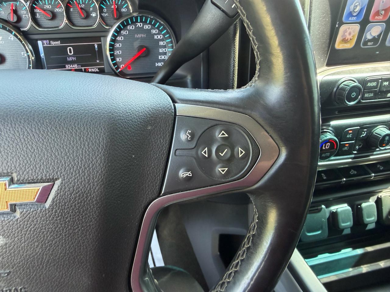Chevrolet Silverado 1500 4WD Crew Cab 143.5" LT w/2LT 2017