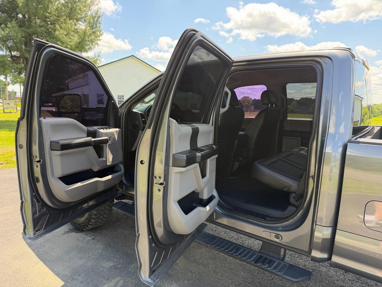 Ford Super Duty F-350 DRW XL 4WD Crew Cab 8' Box 2021