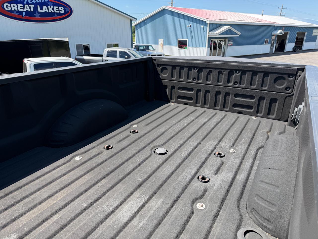 Ford Super Duty F-350 DRW XL 4WD Crew Cab 8' Box 2021