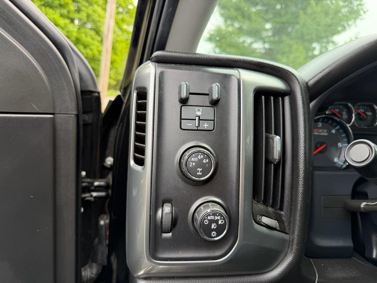 Chevrolet Silverado 1500 4WD Crew Cab 153.0" LT w/2LT 2015