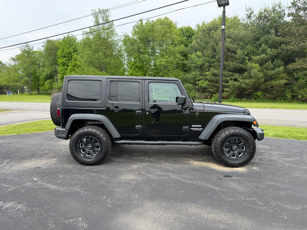 Jeep Wrangler Unlimited 4WD 4dr Sport 2014