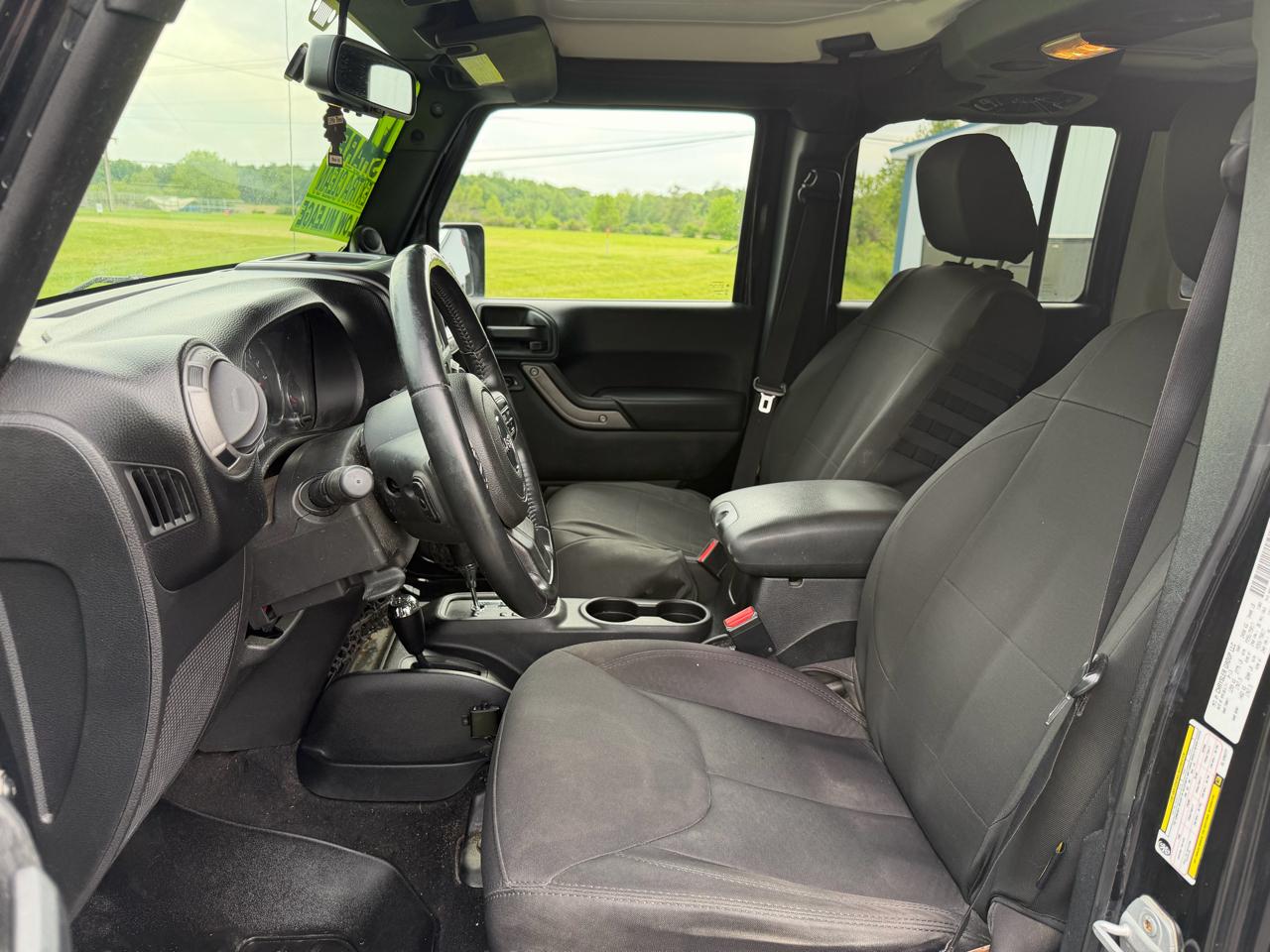Jeep Wrangler Unlimited 4WD 4dr Sport 2014