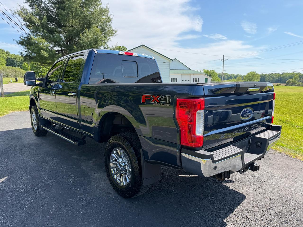 Ford Super Duty F-250 SRW XLT 4WD Crew Cab 6.75' Box 2019