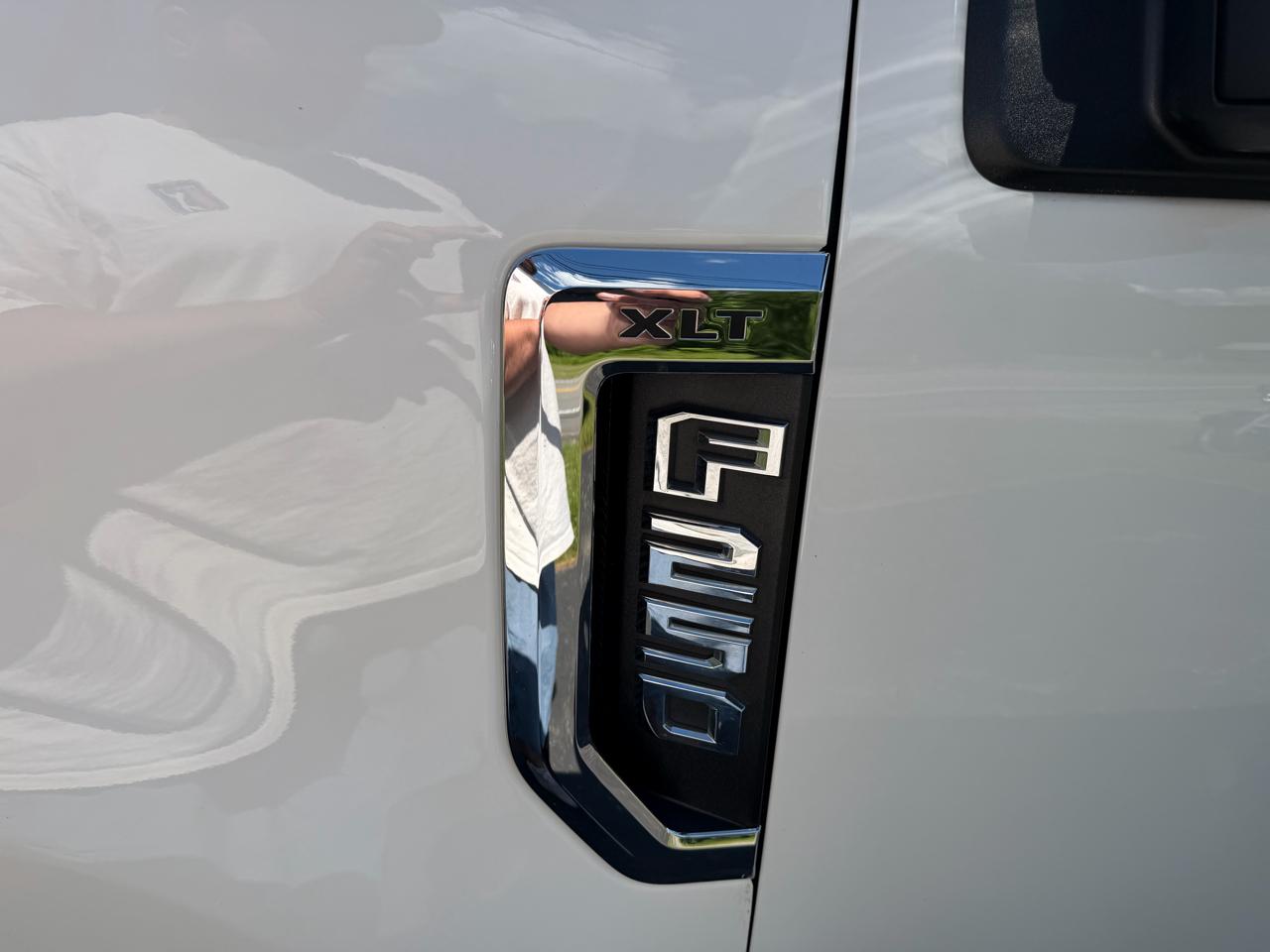 Ford Super Duty F-250 SRW XLT 4WD Crew Cab 8' Box 2021
