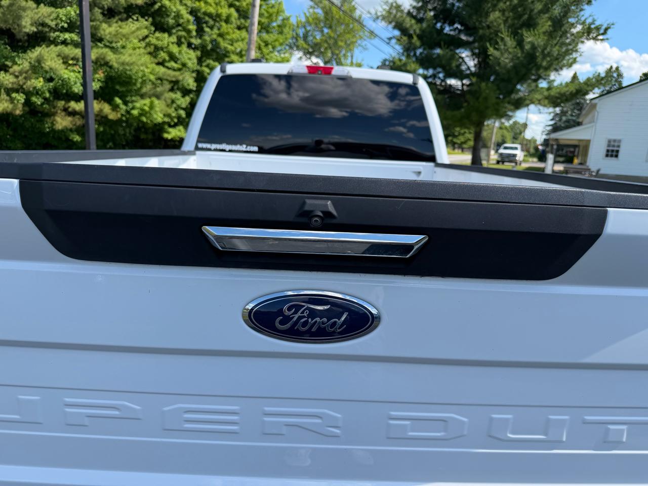 Ford Super Duty F-250 SRW XLT 4WD Crew Cab 8' Box 2021
