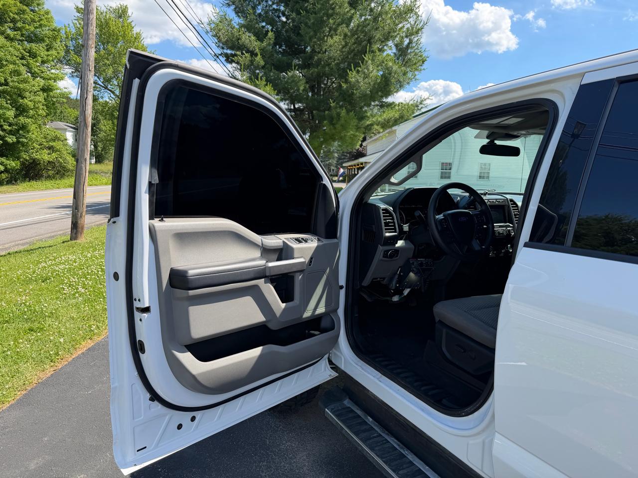 Ford Super Duty F-250 SRW XLT 4WD Crew Cab 8' Box 2021