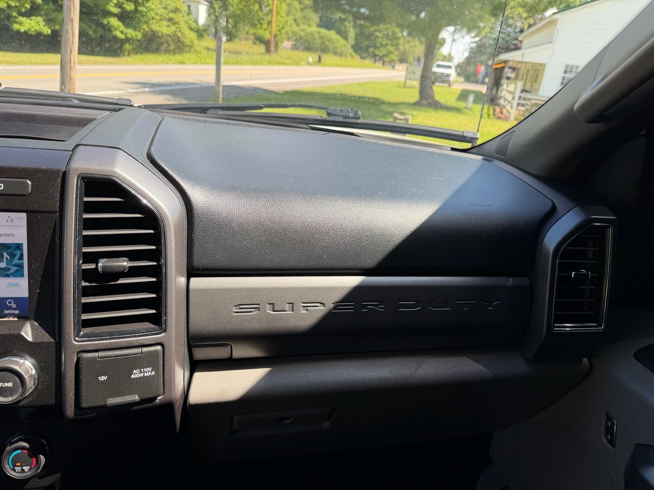 Ford Super Duty F-250 SRW XLT 4WD Crew Cab 8' Box 2021