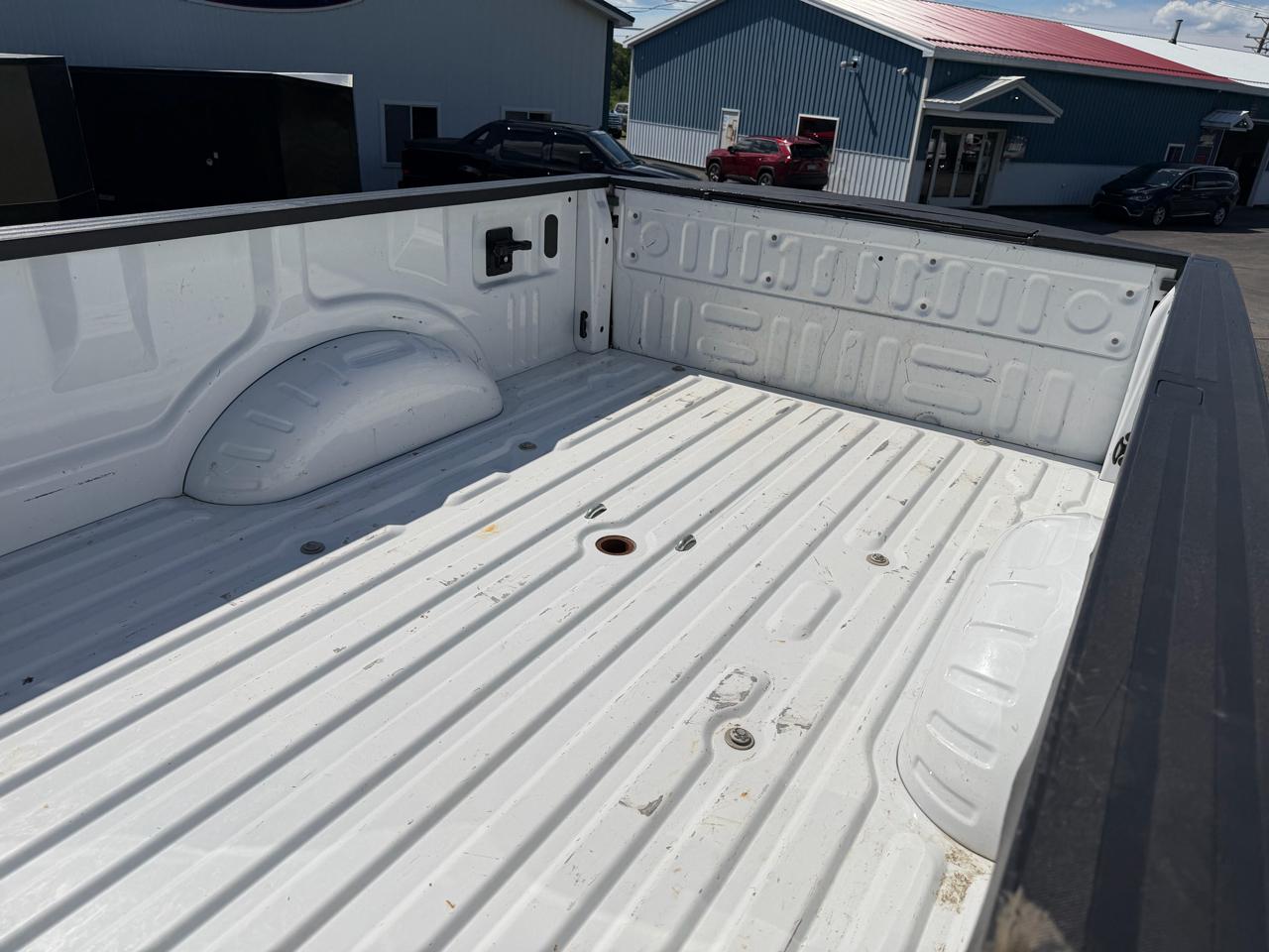 Ford Super Duty F-250 SRW XLT 4WD Crew Cab 8' Box 2021