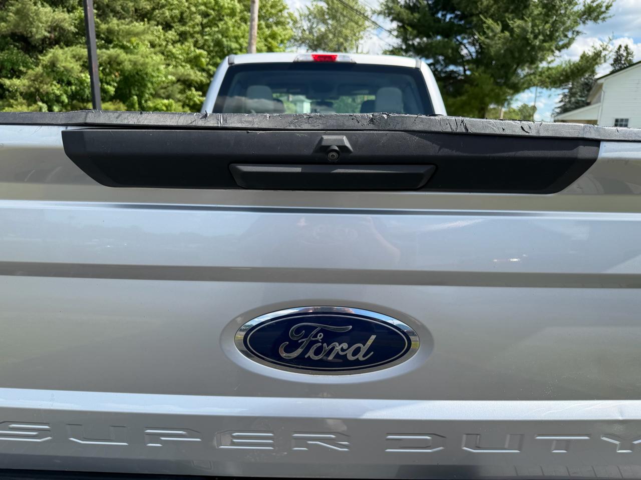 Ford Super Duty F-350 SRW XL 4WD SuperCab 8' Box 2019