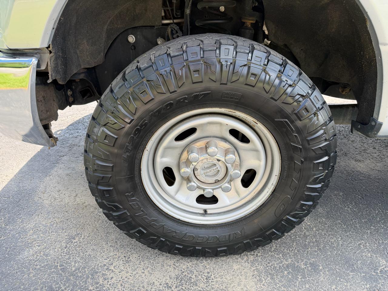 Ford Super Duty F-350 SRW XL 4WD SuperCab 8' Box 2019