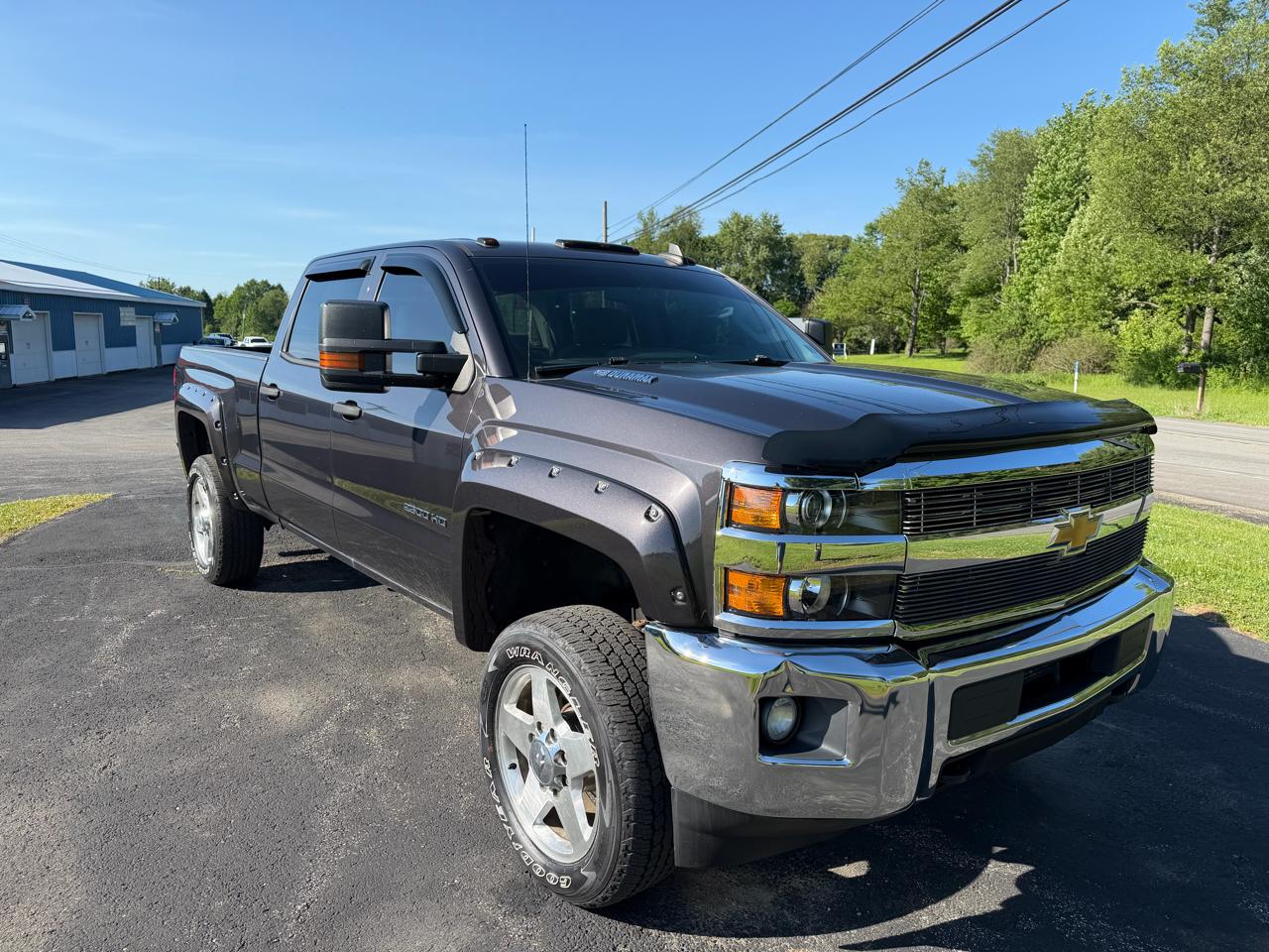 Chevrolet Silverado 2500HD Built After Aug 14 4WD Crew Cab 153.7" Work Truck 2015