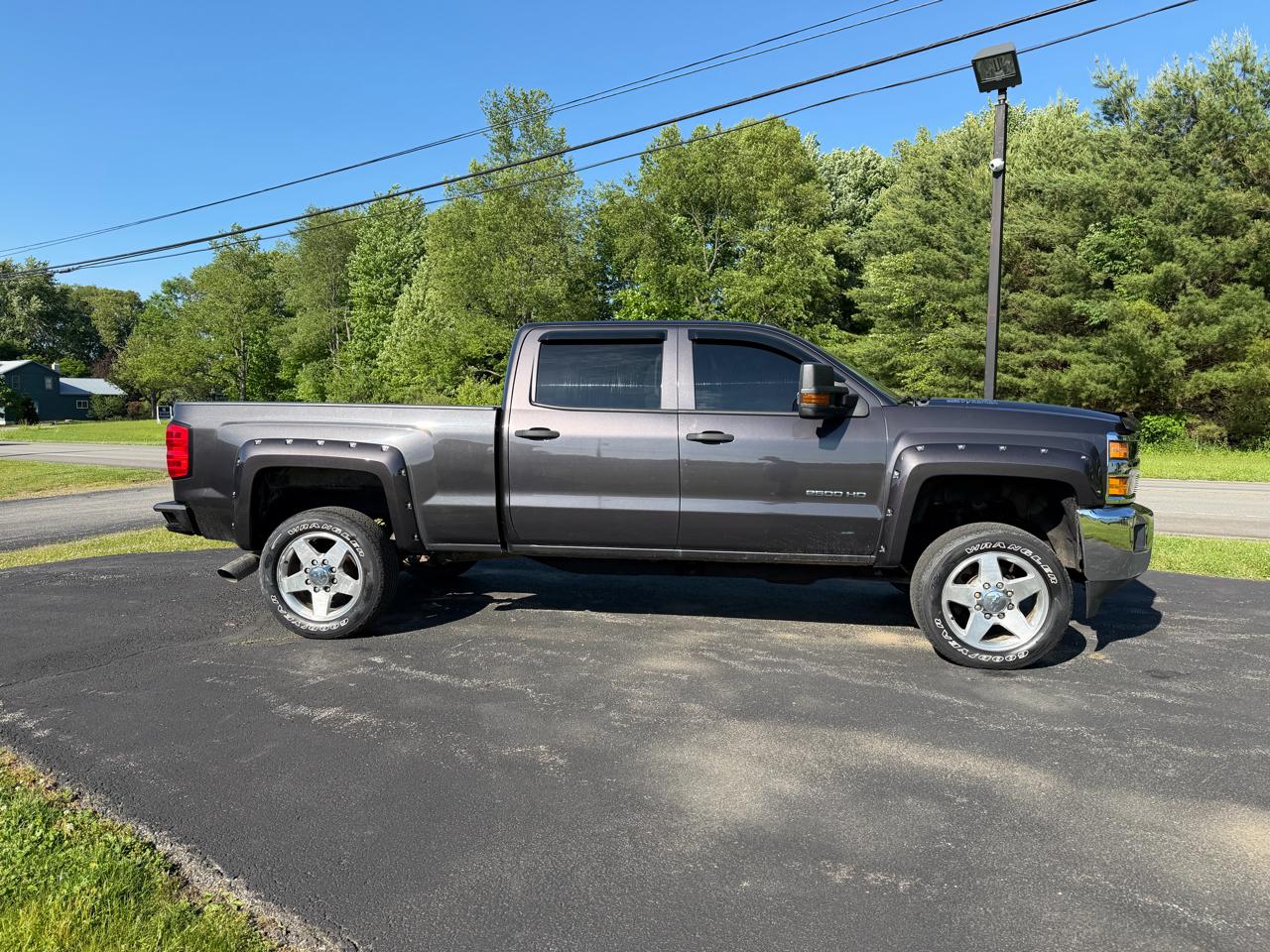 Chevrolet Silverado 2500HD Built After Aug 14 4WD Crew Cab 153.7" Work Truck 2015