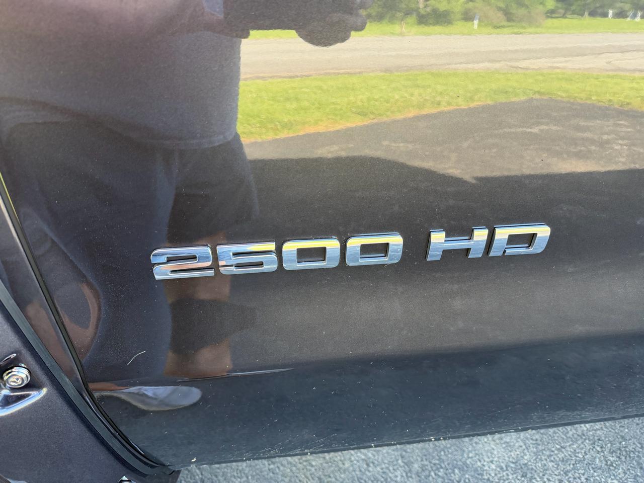 Chevrolet Silverado 2500HD Built After Aug 14 4WD Crew Cab 153.7" Work Truck 2015