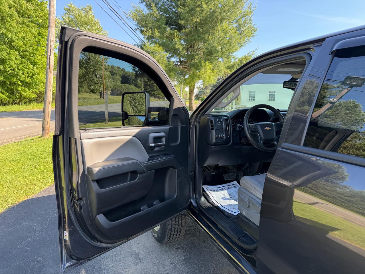 Chevrolet Silverado 2500HD Built After Aug 14 4WD Crew Cab 153.7" Work Truck 2015