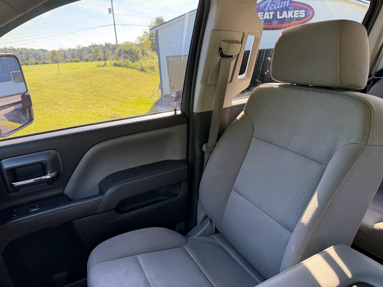 Chevrolet Silverado 2500HD Built After Aug 14 4WD Crew Cab 153.7" Work Truck 2015