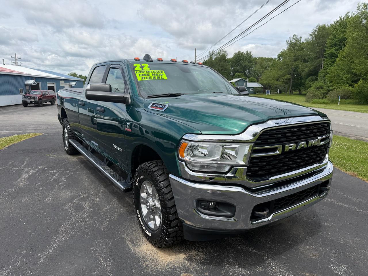 RAM 3500 Big Horn 4x4 Crew Cab 8' Box 2022