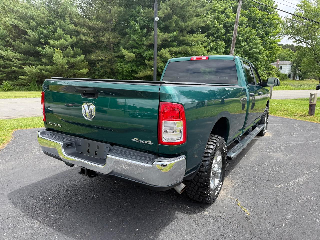 RAM 3500 Big Horn 4x4 Crew Cab 8' Box 2022