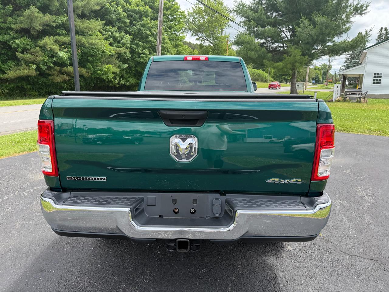 RAM 3500 Big Horn 4x4 Crew Cab 8' Box 2022