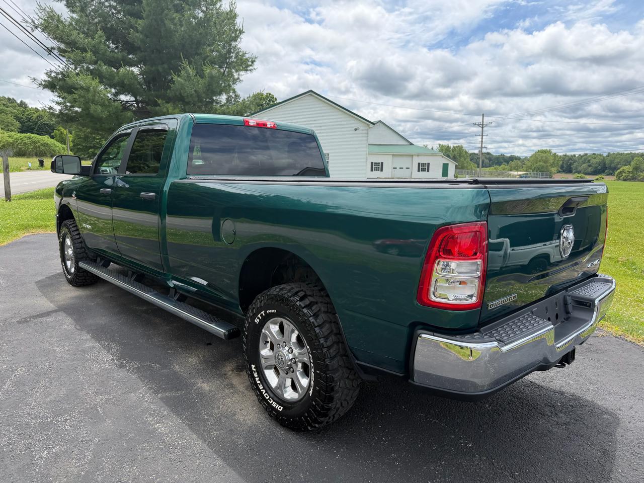RAM 3500 Big Horn 4x4 Crew Cab 8' Box 2022