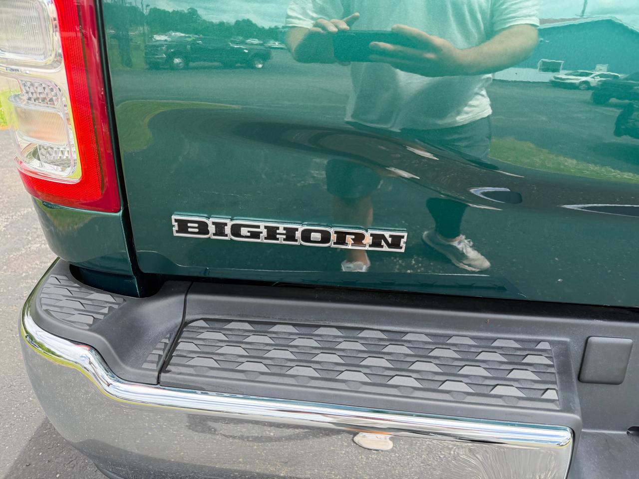 RAM 3500 Big Horn 4x4 Crew Cab 8' Box 2022