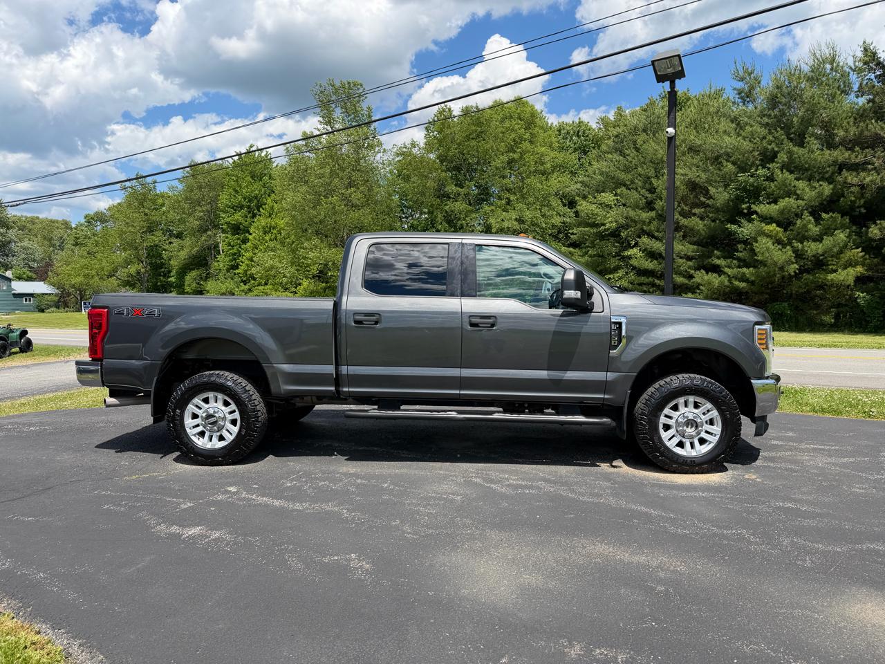 Ford Super Duty F-250 SRW XLT 4WD Crew Cab 6.75' Box 2019