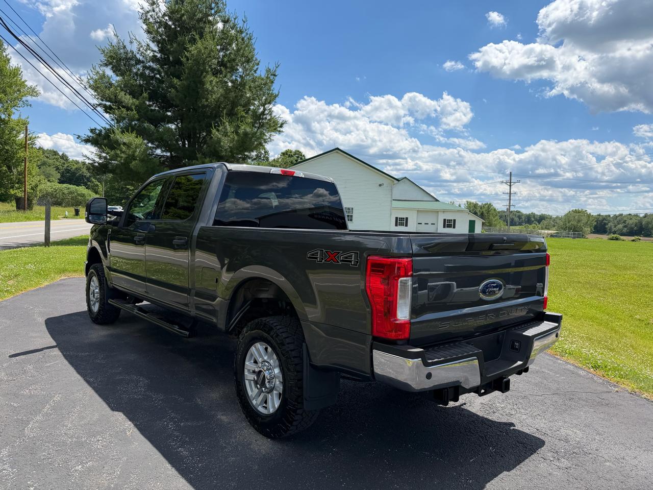 Ford Super Duty F-250 SRW XLT 4WD Crew Cab 6.75' Box 2019