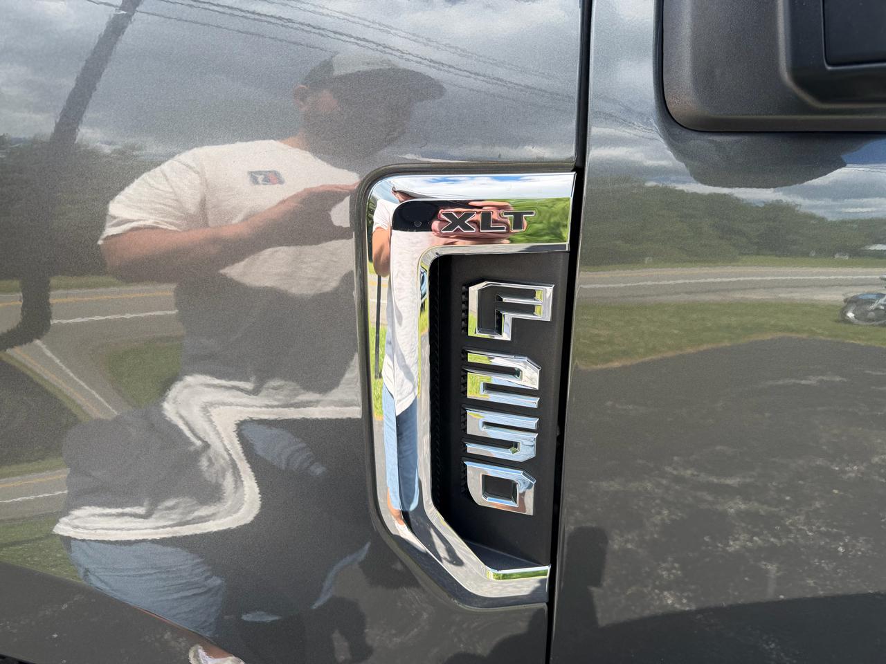 Ford Super Duty F-250 SRW XLT 4WD Crew Cab 6.75' Box 2019